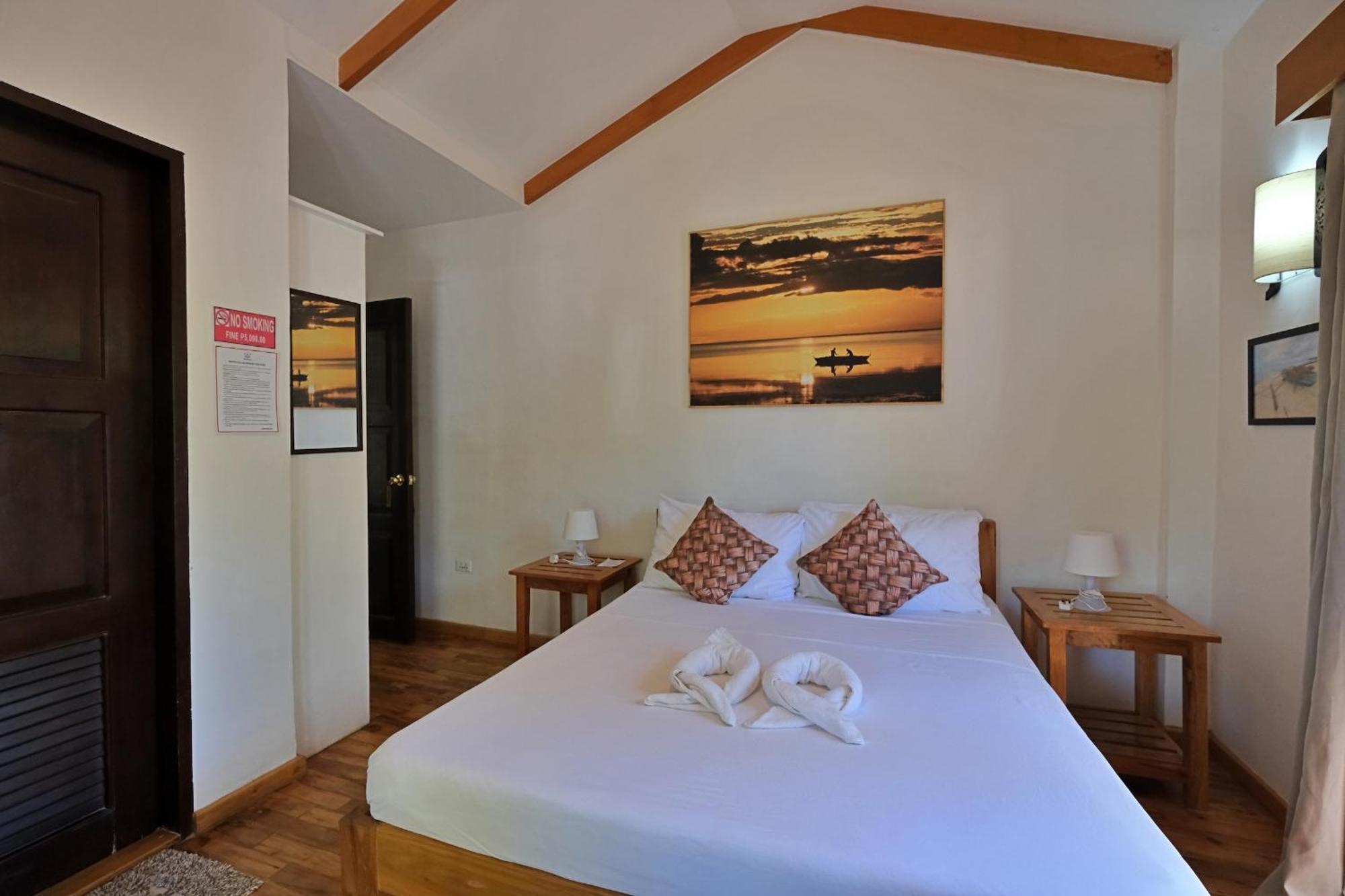 Resort White 3*