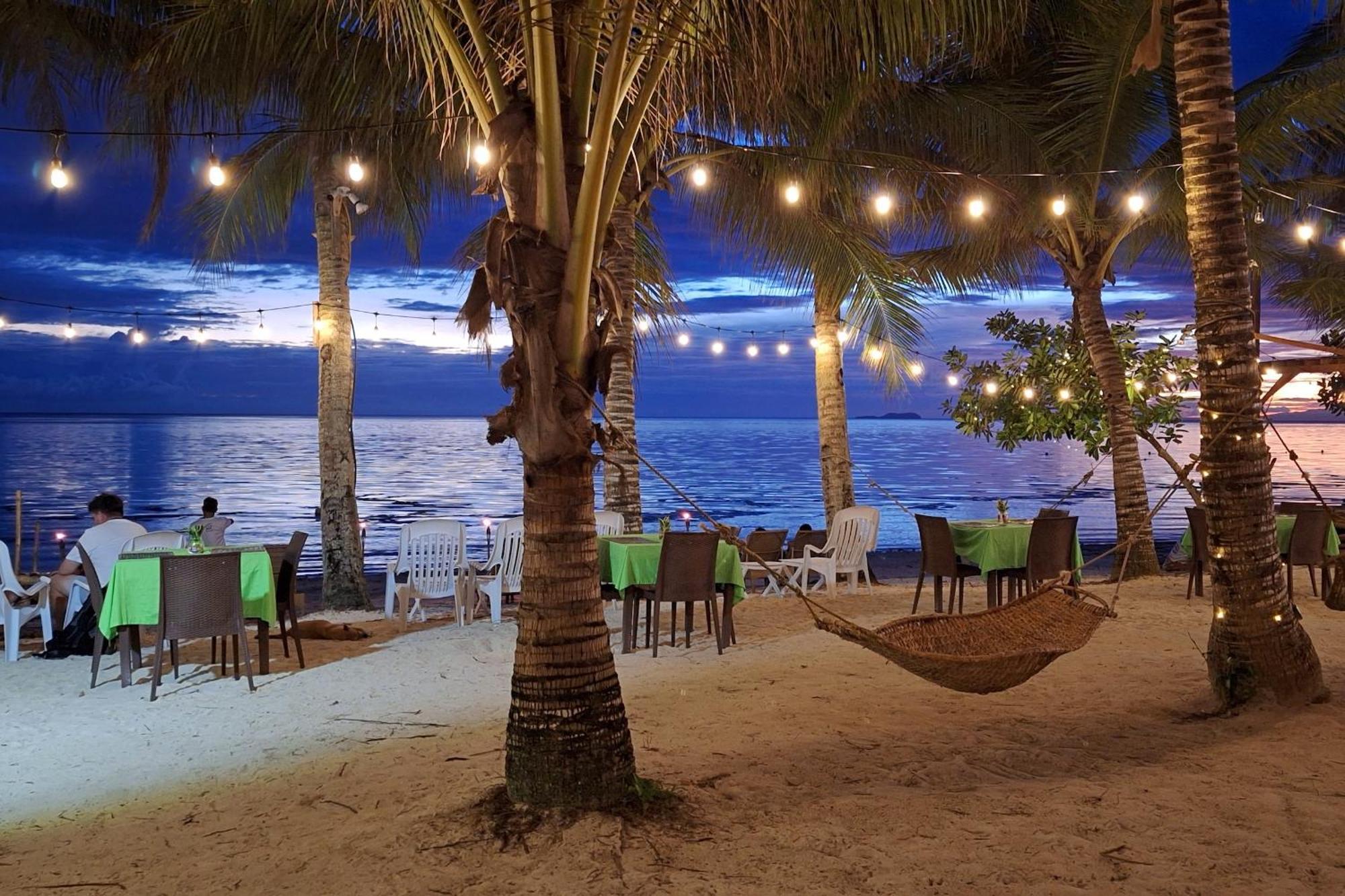 Resort White 3*